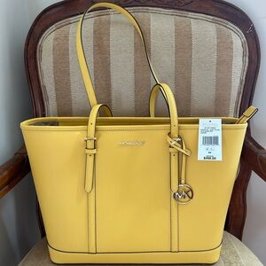 Michael Kors Jet Set Travel Large TZ Shoulder Tote - Daisy Yellow